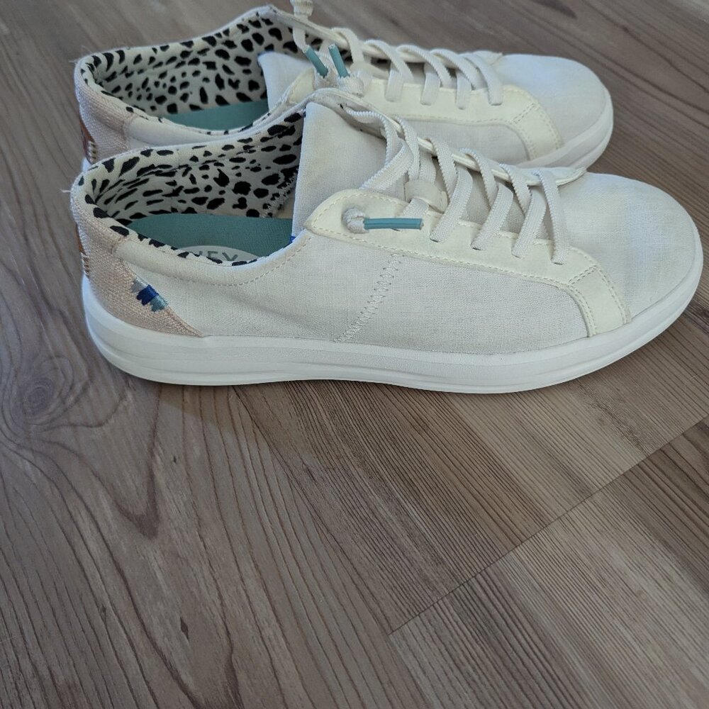 Women's Hey Dude Shoes, Size 7